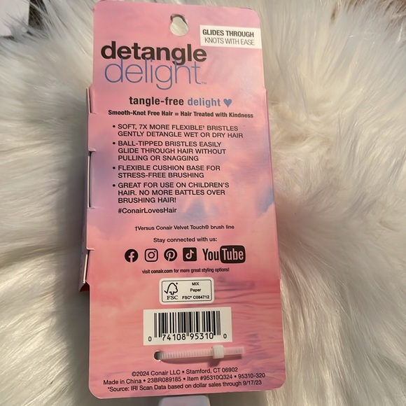 Conair Detangle Delight Round Brush - Picture 8 of 12